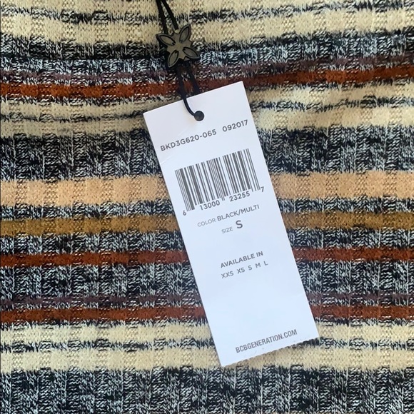 New BCBG striped midi skirt - Picture 3 of 6